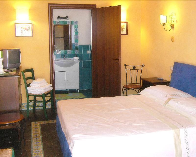 Hotel Cristina 3*